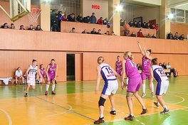 Відроджена Козачка впевнено стартувала в плей-оф Вищої ліги