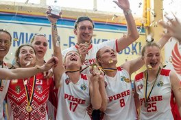 Депутати овацією вітали президента БК Рівне