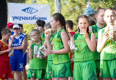 Свято міні-баскетболу у розпалі: фотогалерея