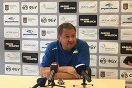 Прес-конференція за участі головного тренера збірної України
