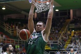 Найкращі моменти Кирила Фесенка в останньому сезоні Кубка Європи ФІБА: відео