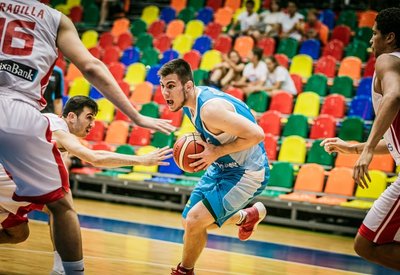 Збірна України U-18 не втримала Іспанію: фотогалерея
