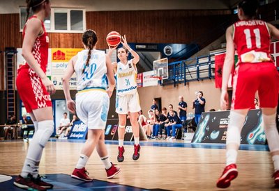 Перший матч жіночої збірної України U-18 на чемпіонаті Європи: фотогалерея