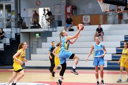 Жіноча збірна України U-18 оформила розгромну перемогу у другому матчі чемпіонату Європи
