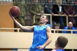 Харків’яни продовжили угоду з захисником