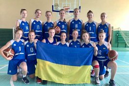 Наймолодша збірна України вирушила на Чемпіонат Європи