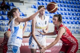 Жіноча збірна України U-16 перемогла господарок чемпіонату Європи