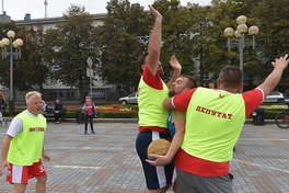 У Рівному депутати зіграли в баскетбол: фото та відео