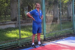 Володимир Холопов: для початку зробимо усе, щоб вийти з групи