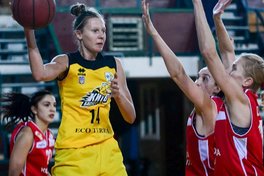 Жіноча Суперліга: чемпіон і срібний призер розпочали з перемоги