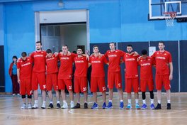 Вища ліга: фаворит сезону зазнав першої поразки