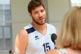 В’ячеслав Кравцов підписав контракт з іспанським клубом
