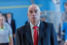 Клуб Вищої ліги звільнив тренера