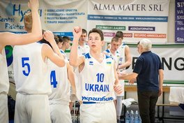 Збірна України поступилася в драматичному півфіналі турніру в Італії