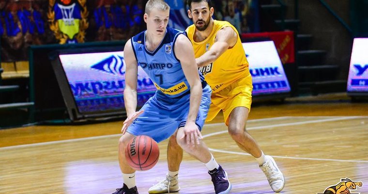 Фінішна пряма регулярного чемпіонату: анонс матчів Суперліги Парі-Матч 20 березня