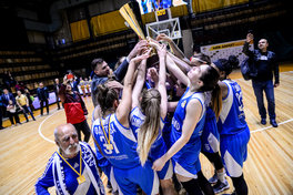 Динамо - чемпіон жіночої Суперліги: фотогалерея вирішальної гри та нагородження