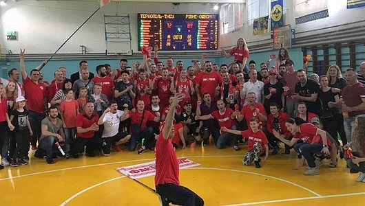 Вища ліга: визначився перший фіналіст