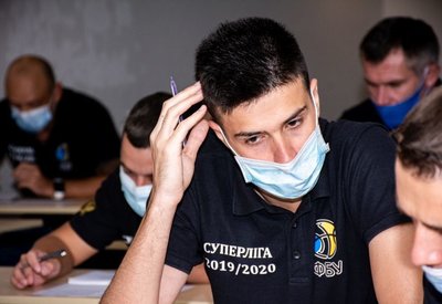 Як арбітри Суперліги готувалися до нового сезону: фотогалерея