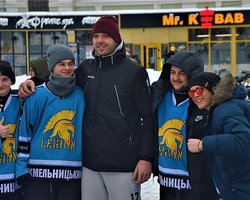 Баскетболіст Тернополя взяв участь у хокейному Тренуванні з зіркою