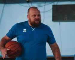 Денис Роздобудько: очікую насичений та важкий сезон у Вищій лізі