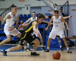 Ніко-Баскет-2 та БІПА обмінялист перемогами: дивіться фотогалерею матчів в Миколаєві