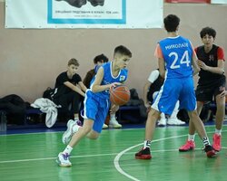 ВЮБЛ серед юнаків 2011 року: СДЮСШОР ім. Літвака Б.Д. виграла домашній тур