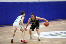 Яскрава битва КДЮСШ-Південне та Чайки-ВМСУ у Першій лізі: фотогалерея