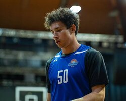 Українці за кордоном: Ковляр зіграв 12 хвилин у Єврокубку