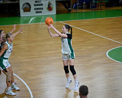 Українки за кордоном: Панчук набрала 36 очок в матчі у Словаччині