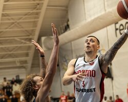 Українці за кордоном: Бобров майже зробив дабл-дабл у Румунії, Шульга набрав 15 очок у G-лізі