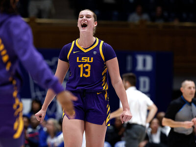 Українки за кордоном: Ягупова дебютувала за нову команду, результативні матчі Коваль та Діке у NCAA