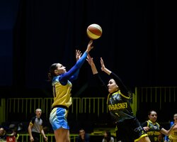 Жіноча Суперліга: відеотрансляція матчу 8 грудня