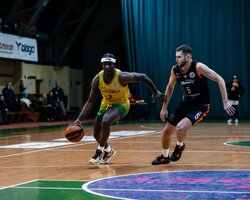 Прикарпаття-Говерла перемогла Черкаські Мавпи: фотогалерея матчу