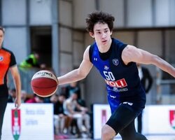 Українці за кордоном: Пустовий і Ковляр набрали по 12 очок, у Зотова 16 очок в Австрії 