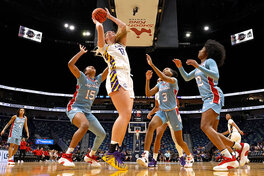 Українки за кордоном: Уро-Ніле оформила дабл-дабл, у Коваль 13 очок в NCAA