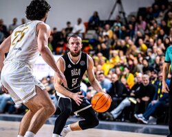 Українці за кордоном: у Ковляра 12 очок у Єврокубку, вдалий матч Сидорова у Лізі чемпіонів