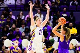 Українки за кордоном: у Коваль 7 очок та 6 підбирань в матчі NCAA