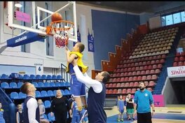 Гравці Ніко-Баскета провели майстер-клас для дітей Миколаєва в рамках проєкту Шлях чемпіонів