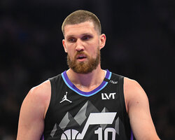 Українці за кордоном: Санон набрав 13 очок у Польщі, Михайлюк допоміг Юті обіграти лідера НБА