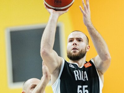 Українці за кордоном: Ткаченко дебютував в Хорватії, Сидоров набрав 15 очок у ЛЕБЛ