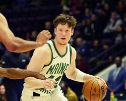 Українці за кордоном: Пустовий набрав 10 очок в Іспанії, Шульзі не вистачило однієї передачі до дабл-даблу