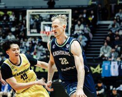 Українці за кордоном: результативні ігри Пустового та Липового, Близнюк майже оформив трипл-дабл