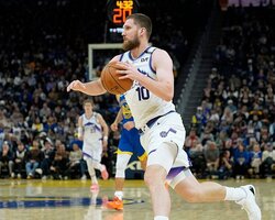 Українці за кордоном: Михайлюк зіграв 20 хвилин в НБА, Ткаченко набрав 12 очок в Хорватії