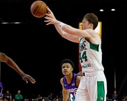 Українці за кордоном: Шульга набрав 9 очок та 9 передач у G-Лізі