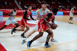 Українці за кордоном: рекордний матч Кличка, Липовий набрав 9 очок у Румунії