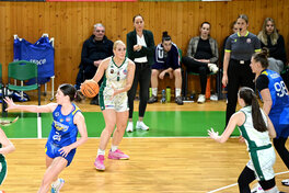 Українки за кордоном: Діке набрала 17 очок в NCAA, у Грималюк 16 очок в Словаччині