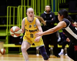 Жіночий Кубок України: відеотрансляція матчів 11 січня 