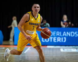 Українці за кордоном: Лукашов дебютував за новий клуб