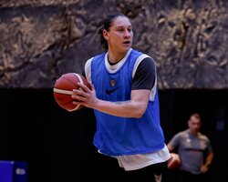 Українки за кордоном: Ягупова вдало дебютувала за Мерсін, у Діке дабл-дабл у NCAA