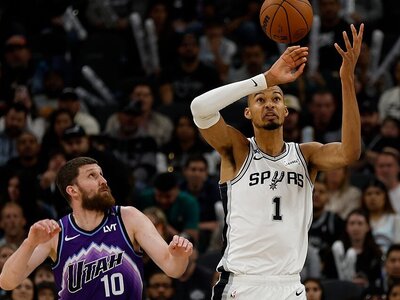 Українці за кордоном: Михайлюк набрав 10 очок в НБА, у Ткаченка 11 підбирань в Хорватії